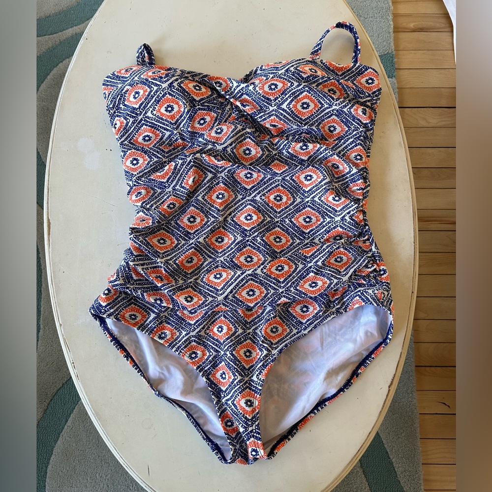 BODEN ONE PIECE BATHING SUIT